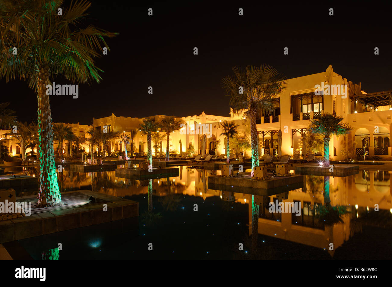 courtyard with pool, Ritz Carlton Sharq hotel and resort, Doha, Qatar Stock Photo