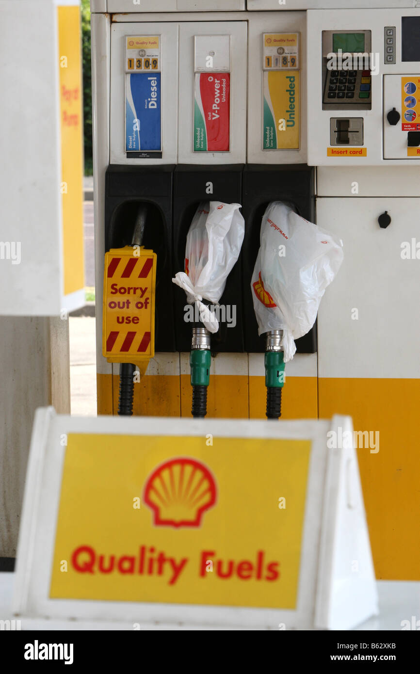 OUT OF USE SHELL PETROL PUMPS Stock Photo