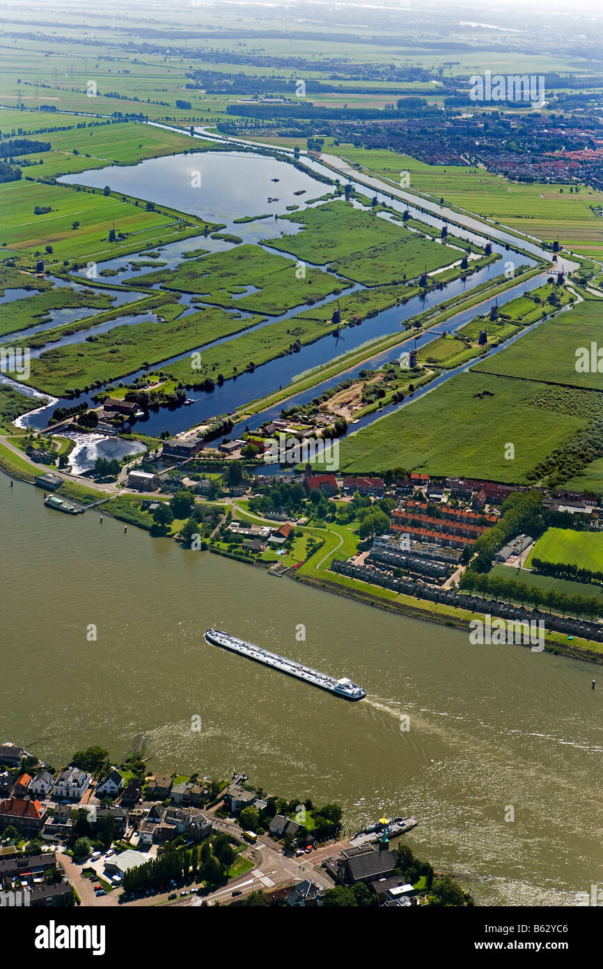 netherlands-zuid-holland-kinderdijk-wind