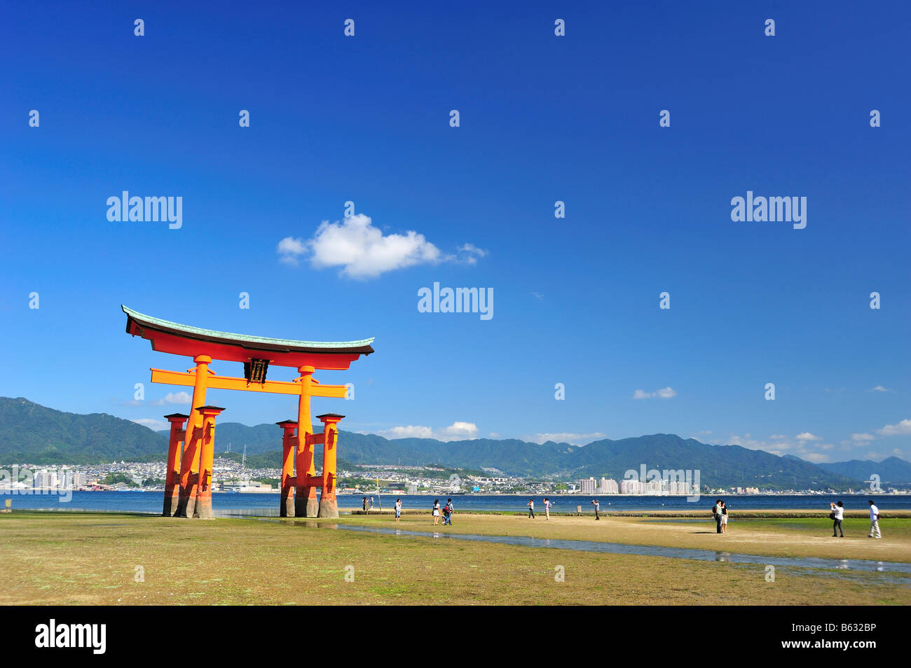 Floating Gate, Miyajima cho, Hatsukaichi, Hiroshima Prefecture, Japan