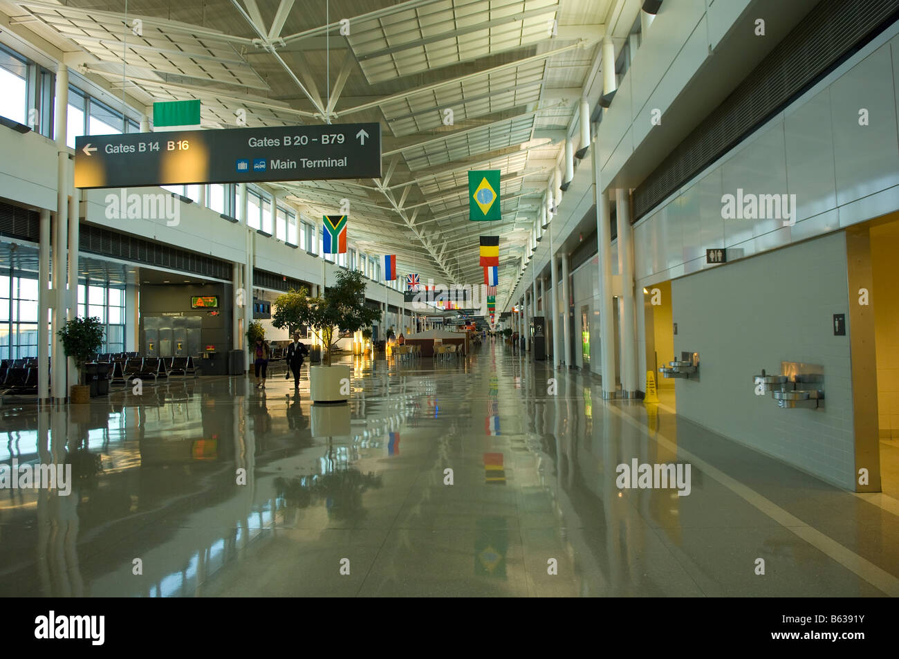 Washington Dulles Airport Concourse B, terminal B Stock Photo Alamy