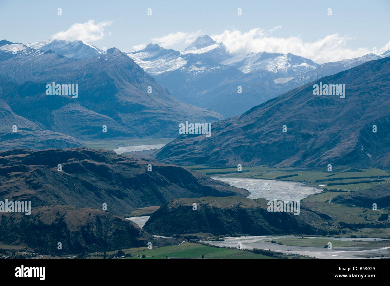 Mount Aspiring and the Matukituki Valley from Roys Peak, Wanaka, South ...