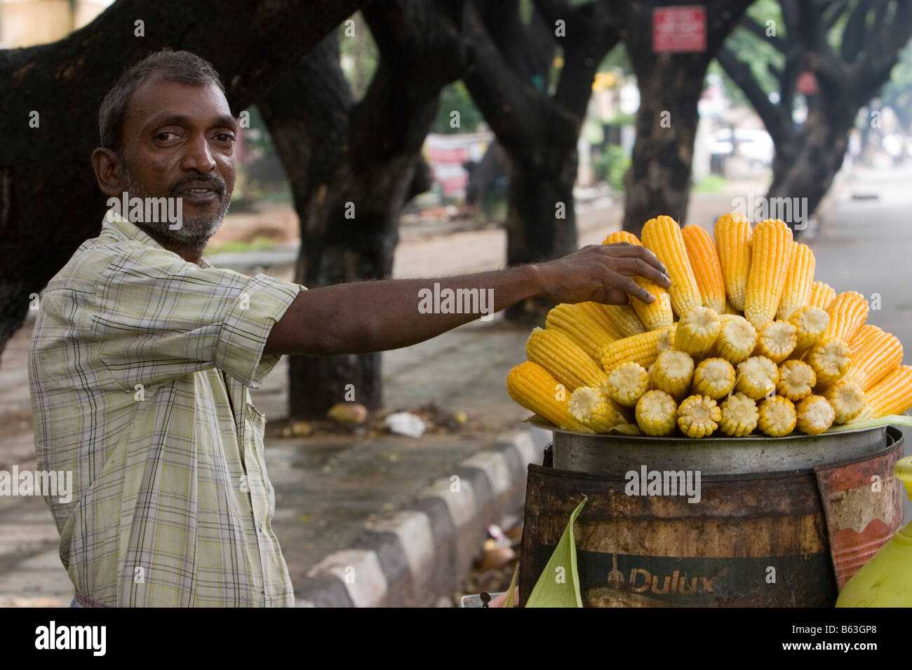 Indian corn seller hires stock photography and images Alamy
