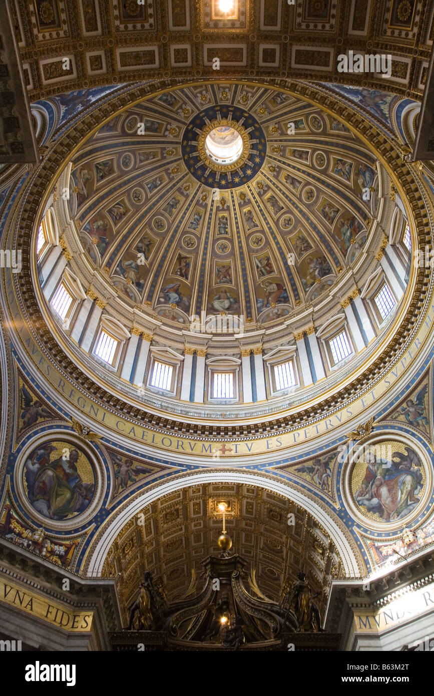 St. Peter's Basilica Interior Rome Vatican Italy Stock Photo - Alamy