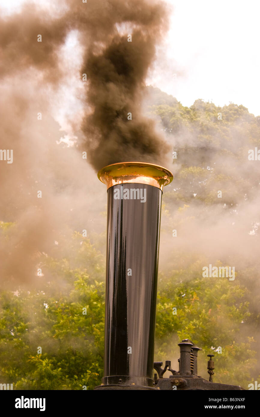 Funnel smoke hires stock photography and images Alamy