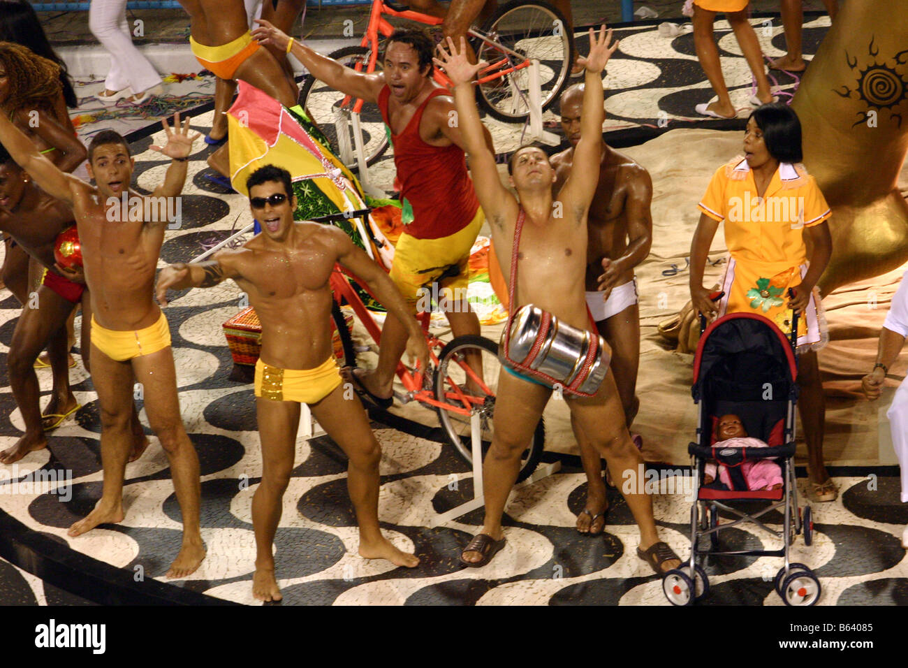 Rio carnival costume hi-res stock photography and images - Alamy