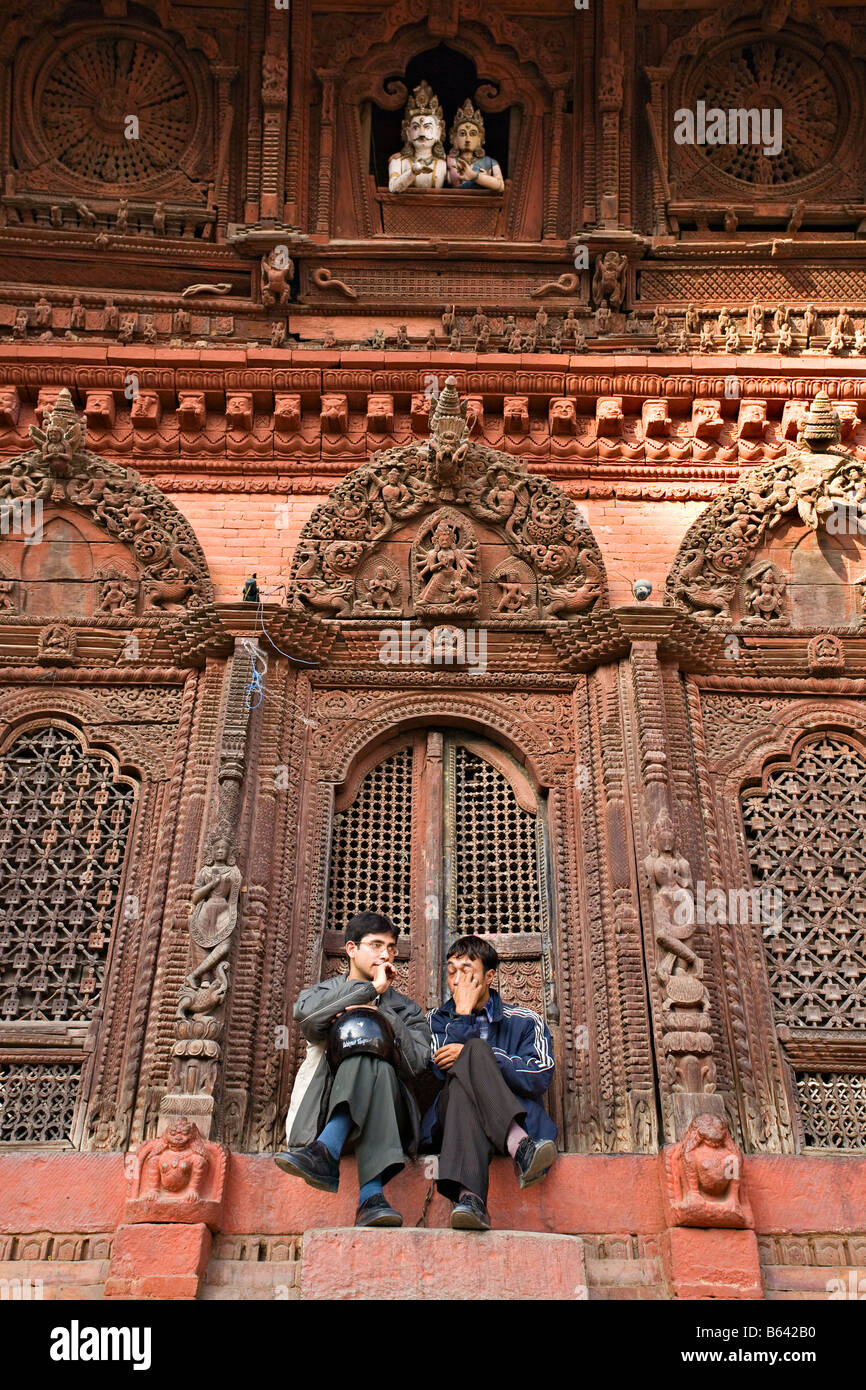 Navadurga Shiva and Parvati Temple, Durbar Square, Kathmandu ...