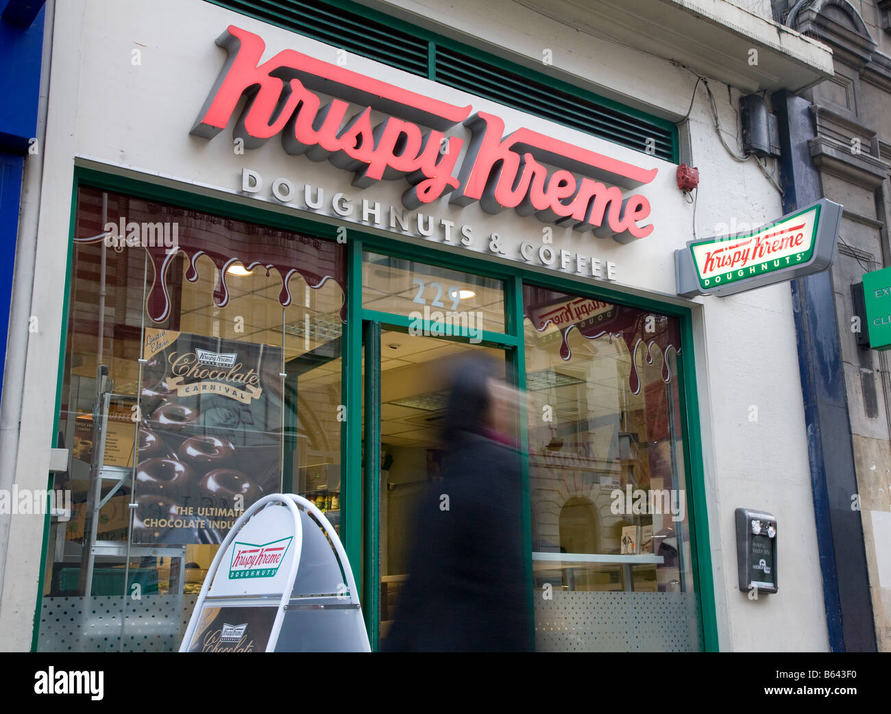 small Krispy Kreme doughnuts store at Holborn London UK Stock Photo - Alamy