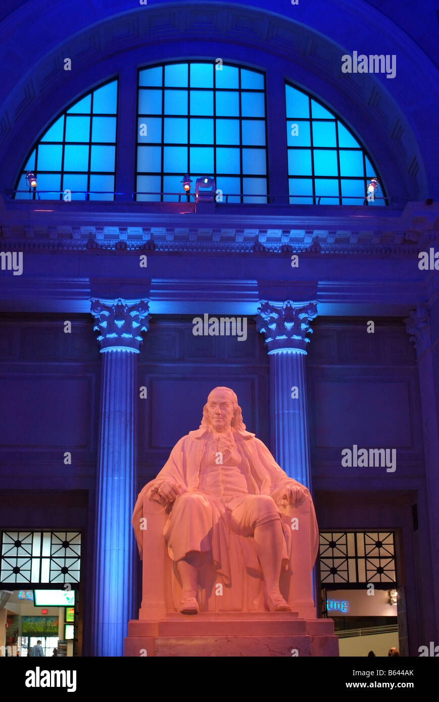 Philadelphia PA Franklin Institute science museum statue of Ben Franklin in rotunda Stock Photo