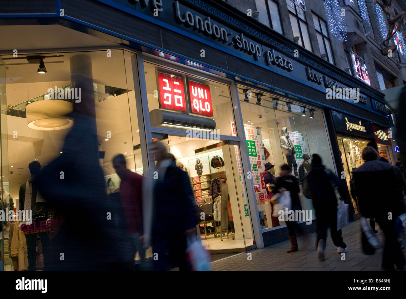 the branch of uniqlo japanese clothing on oxford street london one ...