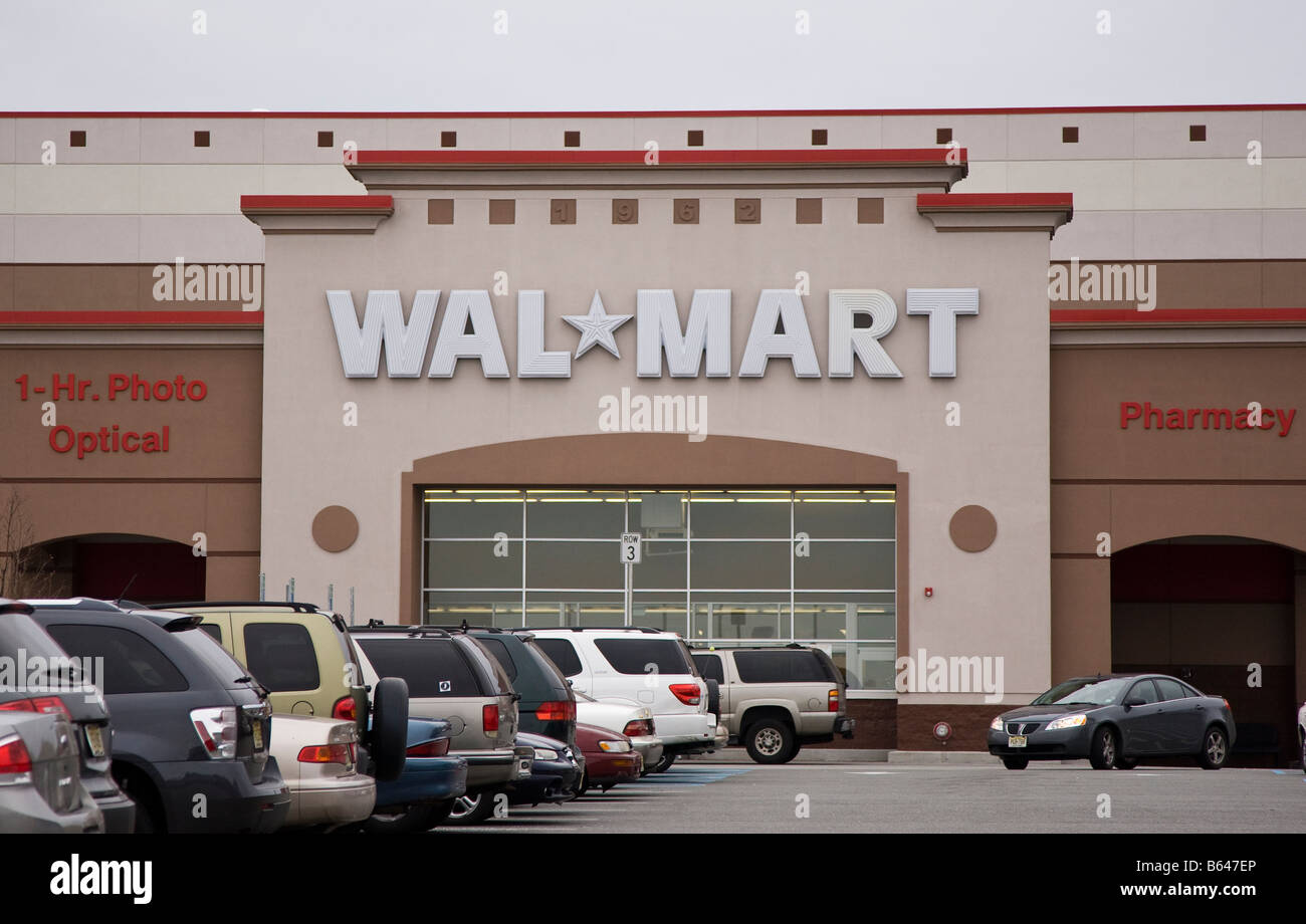 Wal Mart High Resolution Stock Photography and Images - Alamy