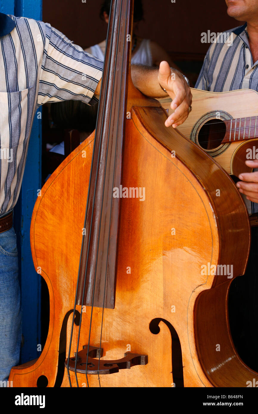 Double Neck Guitar High Resolution Stock Photography and Images Alamy