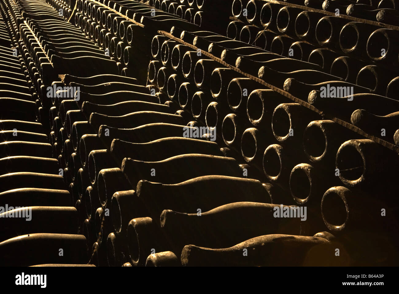 Burgundy wine hi-res stock photography and images - Alamy