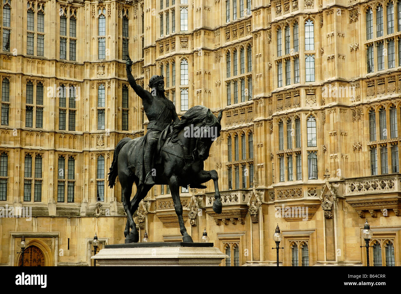 Statue of Richard I in the courtyard of Houses of Parliament in Westminster London UK Stock Photo