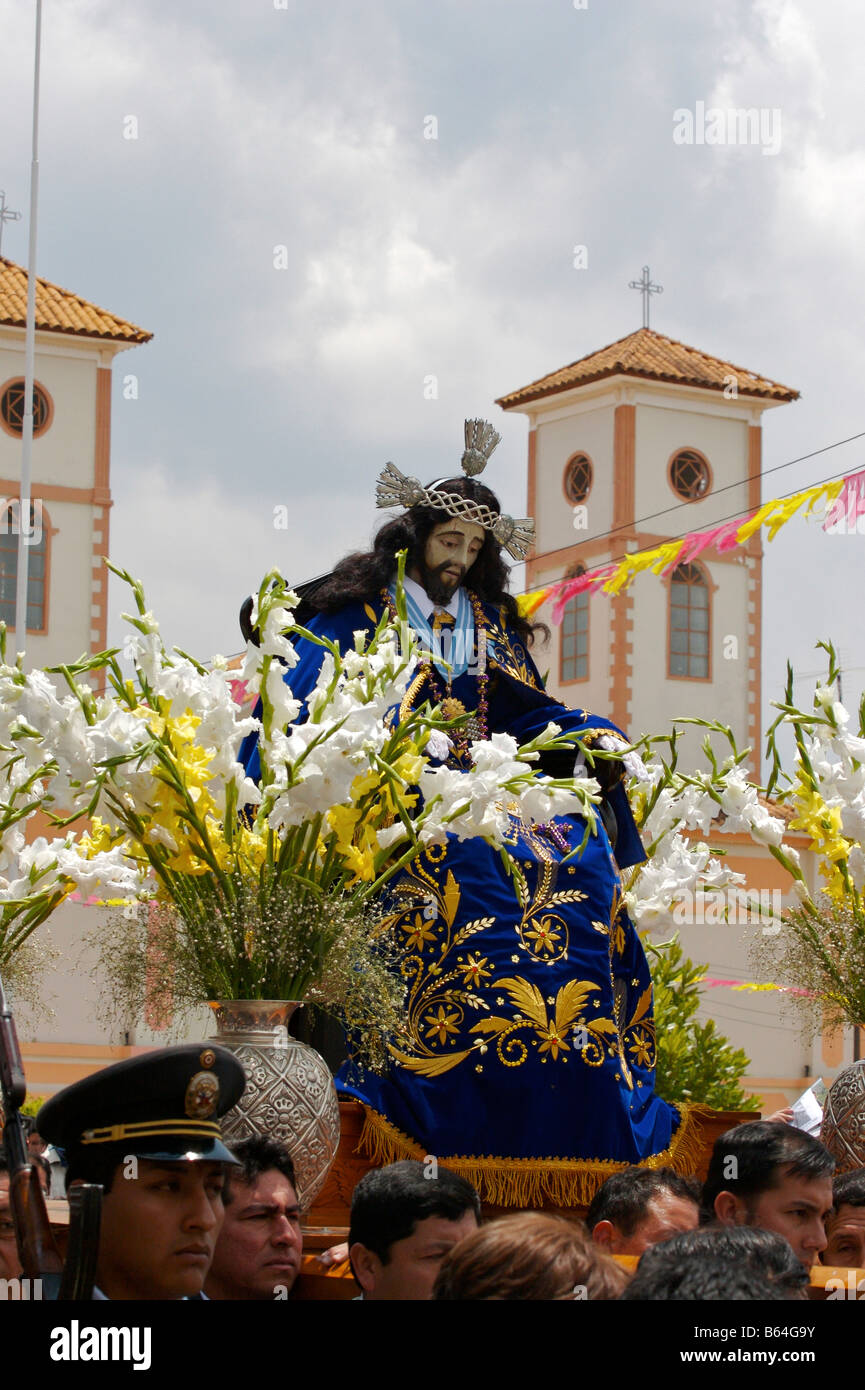 THE STATUE OF THE LORD OF GUALAMITA SEN OR DE GUALAMITA COMING OUT FROM THE CHURCH Stock Photo