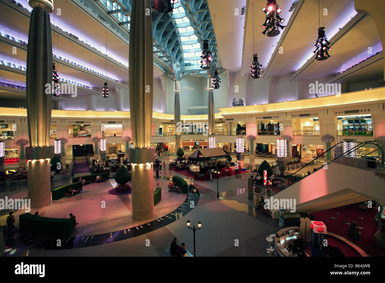 Taiwan Taipei Taipei 101 Shopping Mall Stock Photo 21000935 Alamy