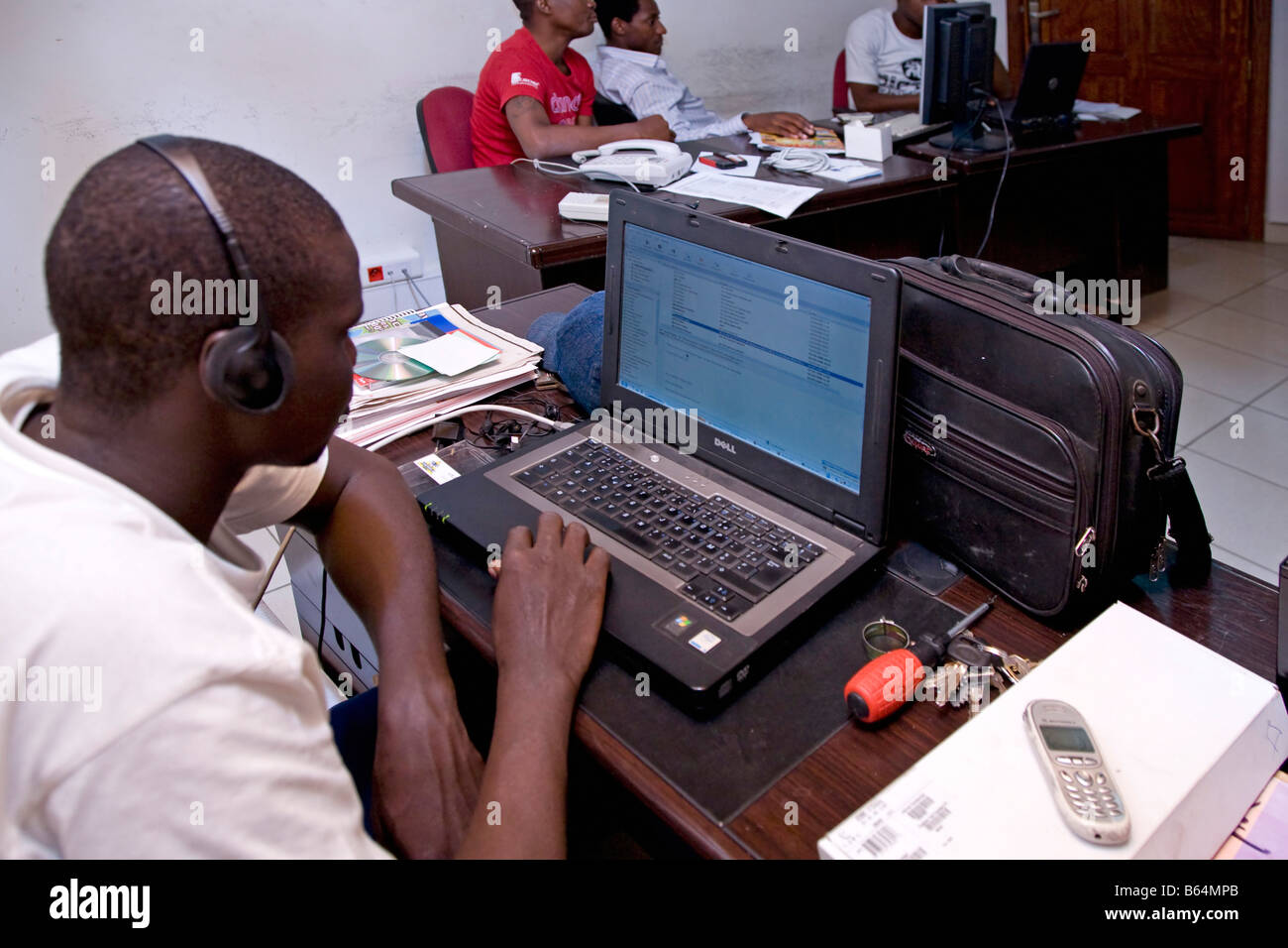 Computer programer man hi-res stock photography and images - Alamy