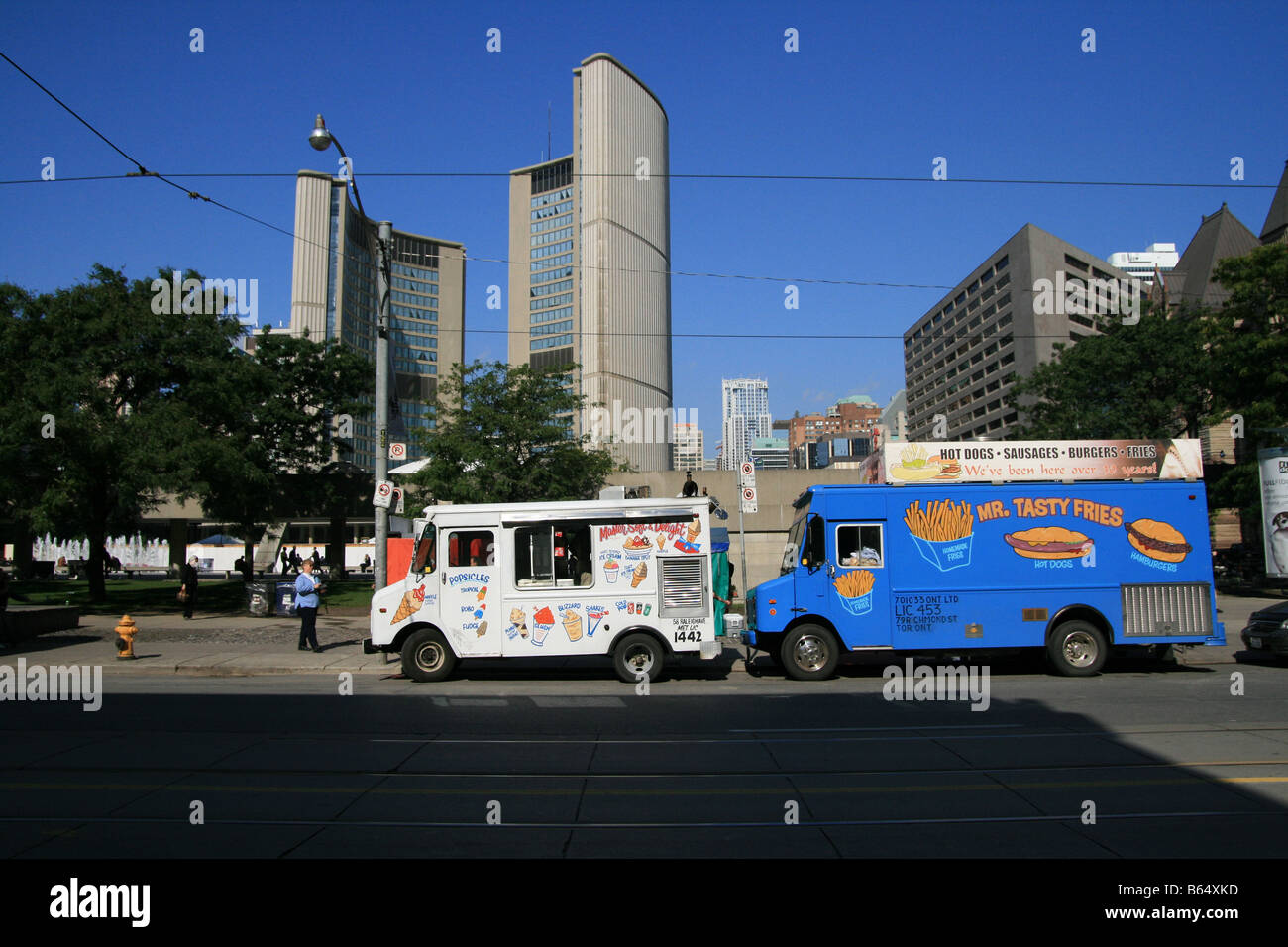 Food vendor trucks in front of Toronto City Hall Stock Photo Alamy