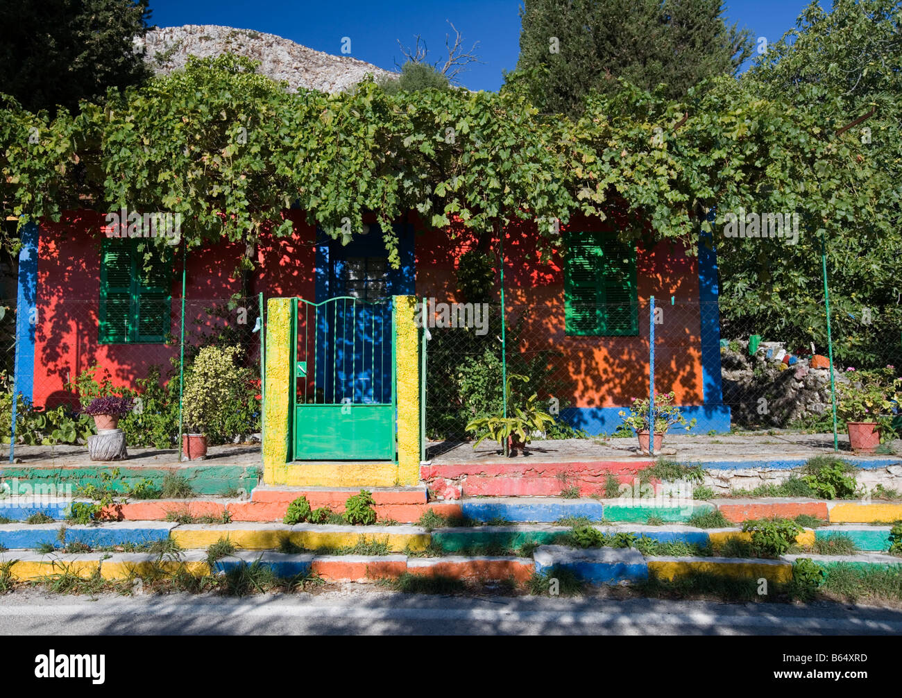 Creeper clad hires stock photography and images Alamy