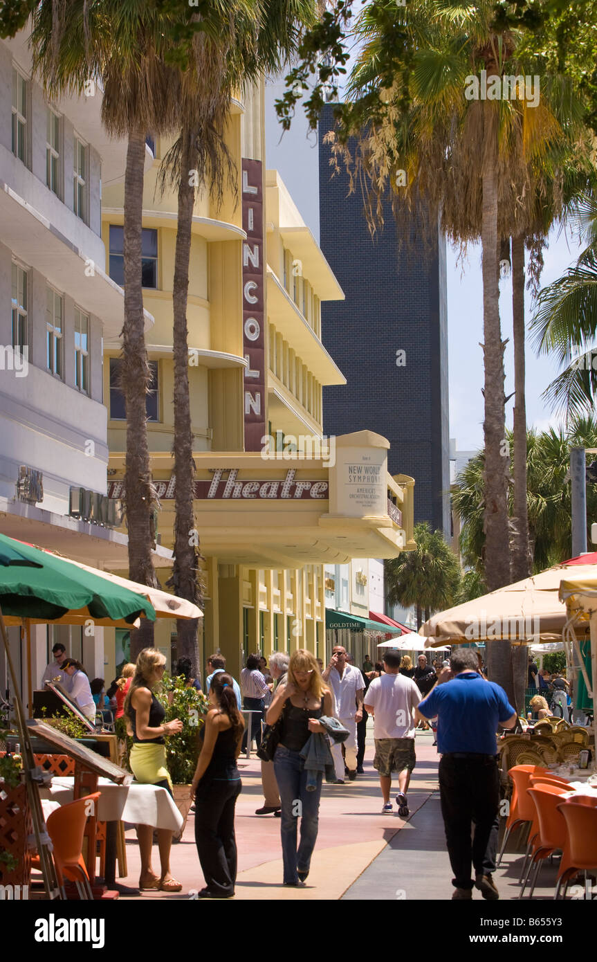 Shops and restaurants on Lincoln Road "Art Deco district" "South Beach