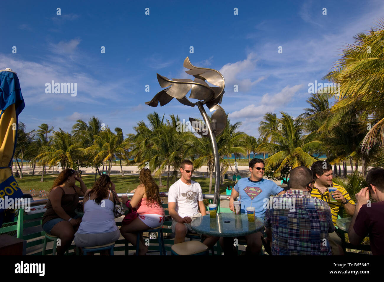 Miami Beach Florida,Miami Music Week,pool party,crowd,standing,dancing,drink  drinks beverage beverages drinking,young adult,men,women,stage,lighting,t  Stock Photo - Alamy