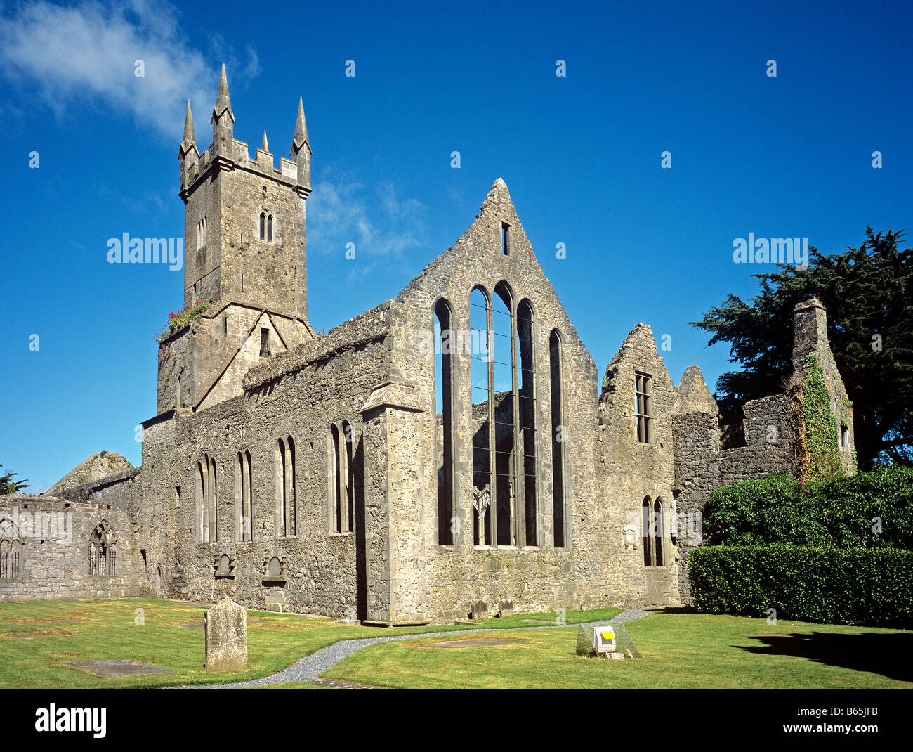 1415 Ennis Friary 12th cent Co Clare Republic of Ireland Stock Photo