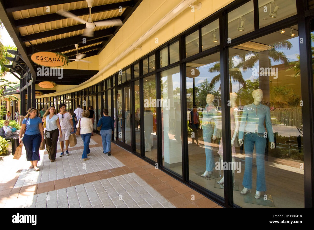 Aerial photo Sawgrass Mills Outlet Mall Sunrise Florida USA Stock Photo by  ©felixtm 288349260