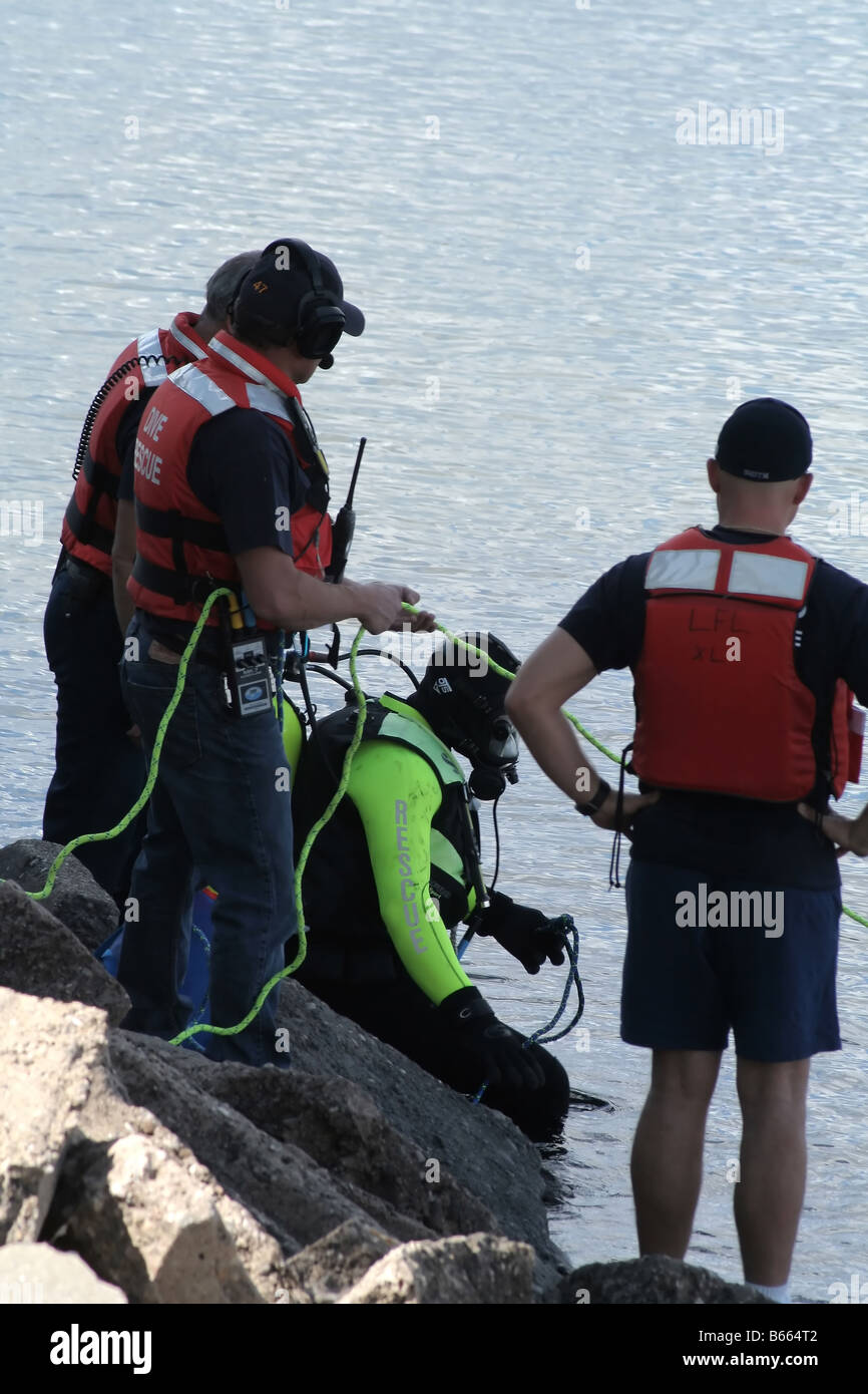 Emergency dive rescue team training Stock Photo Alamy