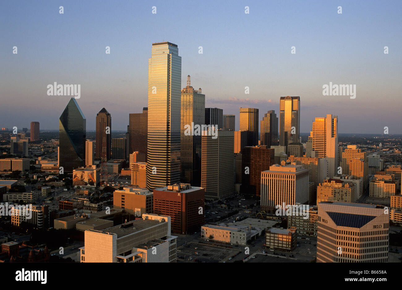 Dallas texas business hi-res stock photography and images - Alamy