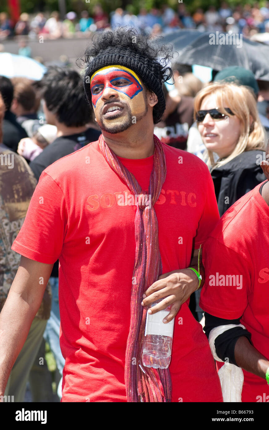 Dark skinned chinese man hi-res stock photography and images - Alamy
