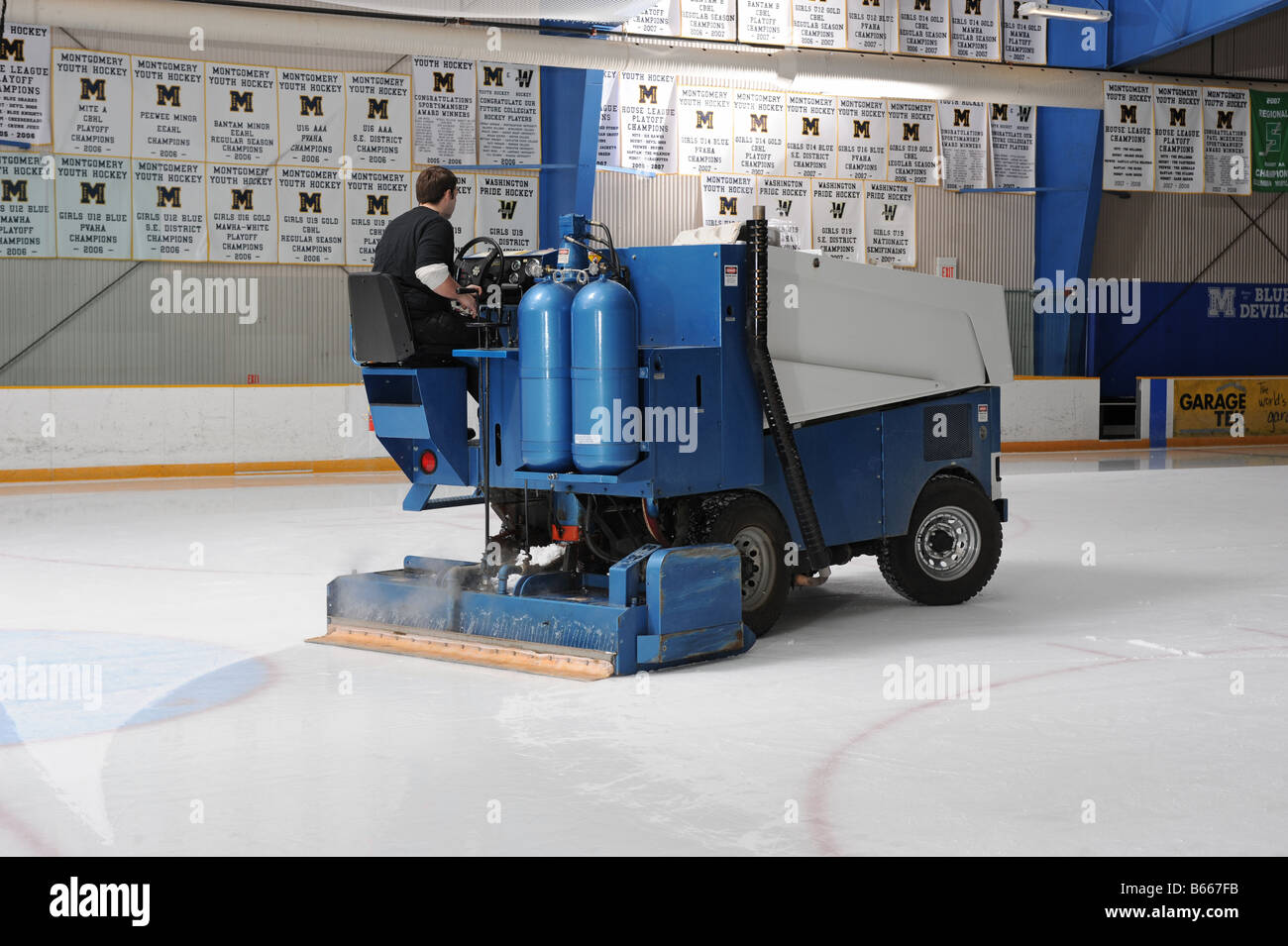 Ice Skating How Does A Zamboni Work? Quora