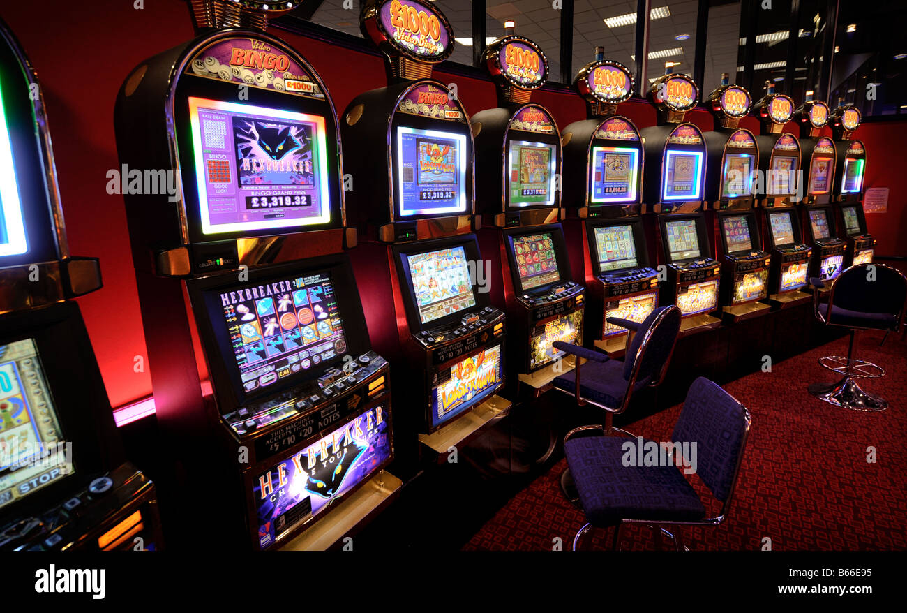 Bingo hall machine hires stock photography and images Alamy