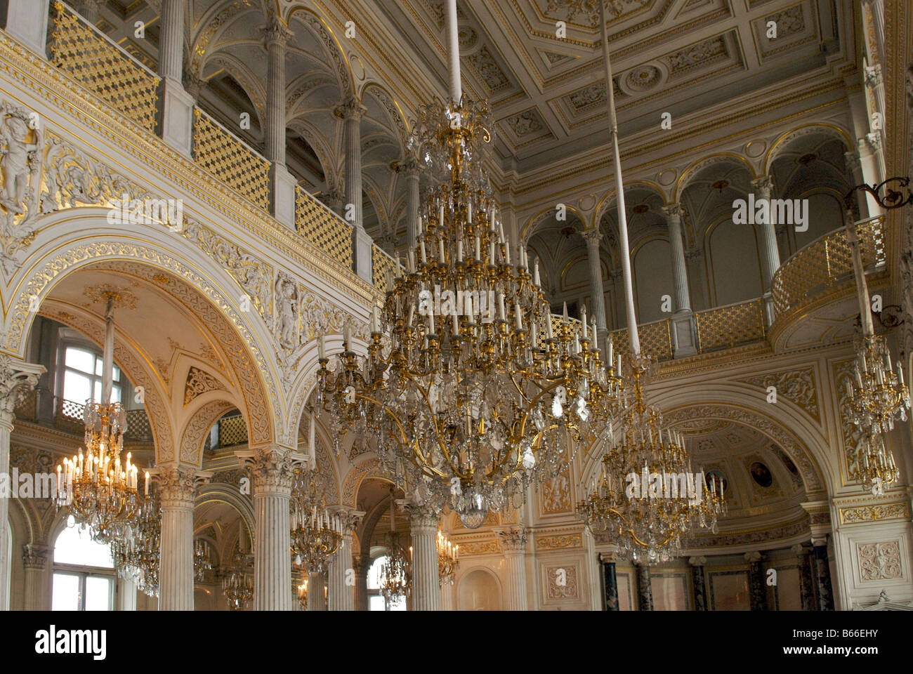 Chandeliers Pavilion Hall Winter Palace Hermitage Museum St Petersburg ...