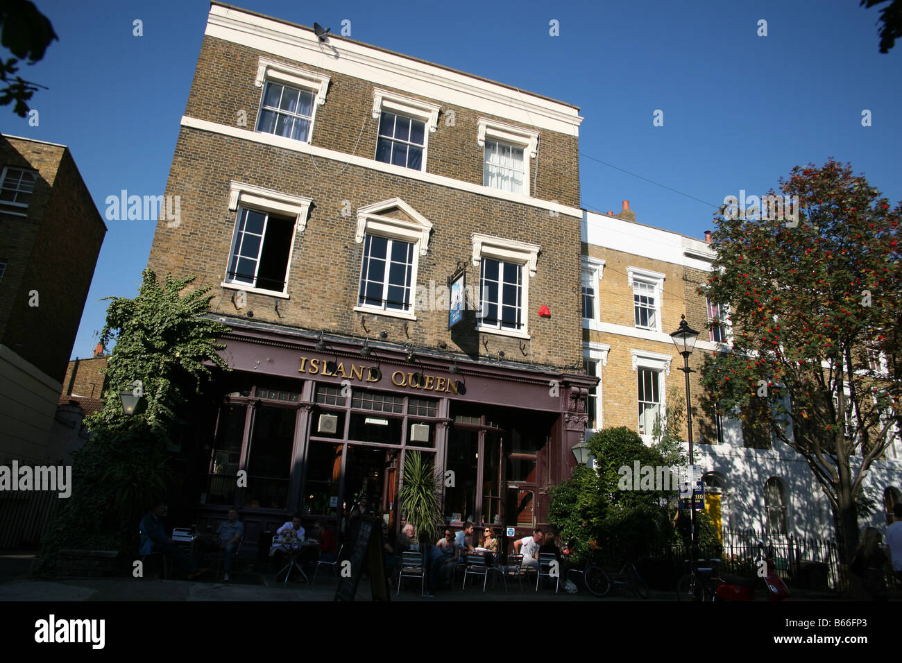 The Island Queen is one of Islington's most famous pubs, London Stock Photo