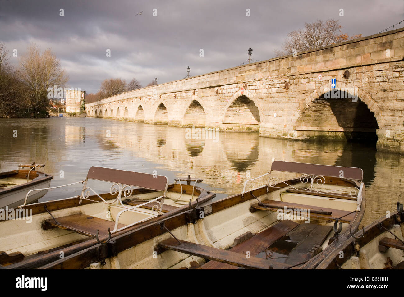 Historic Clopton Bridge crossing the river Avon at Stratford