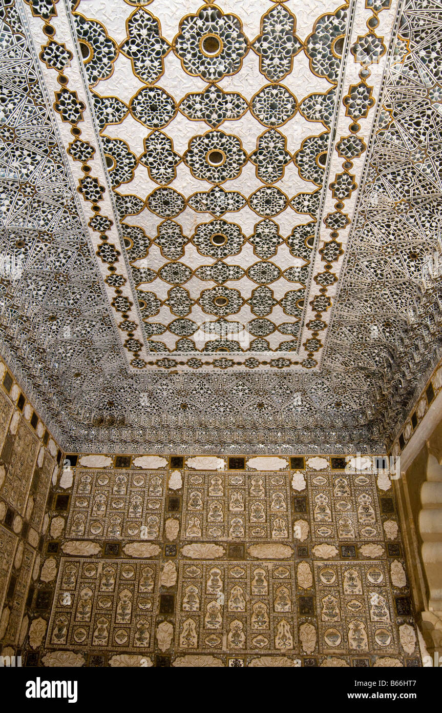 Amer palace fort interior hi-res stock photography and images - Alamy