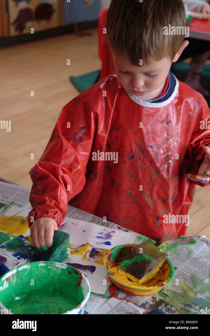 Sponge painting hires stock photography and images Alamy