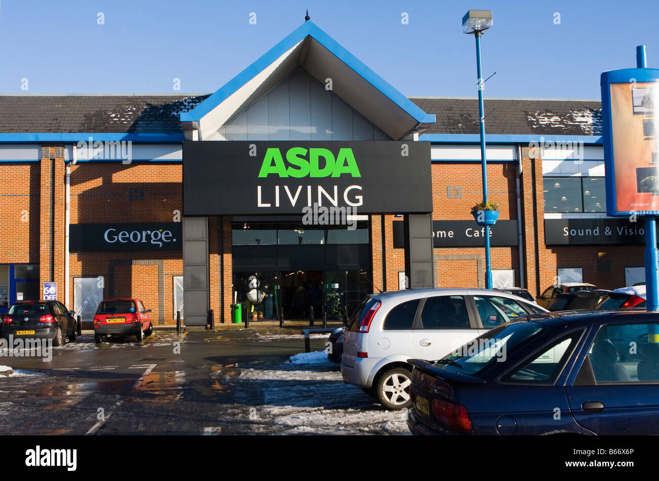 Asda living hires stock photography and images Alamy