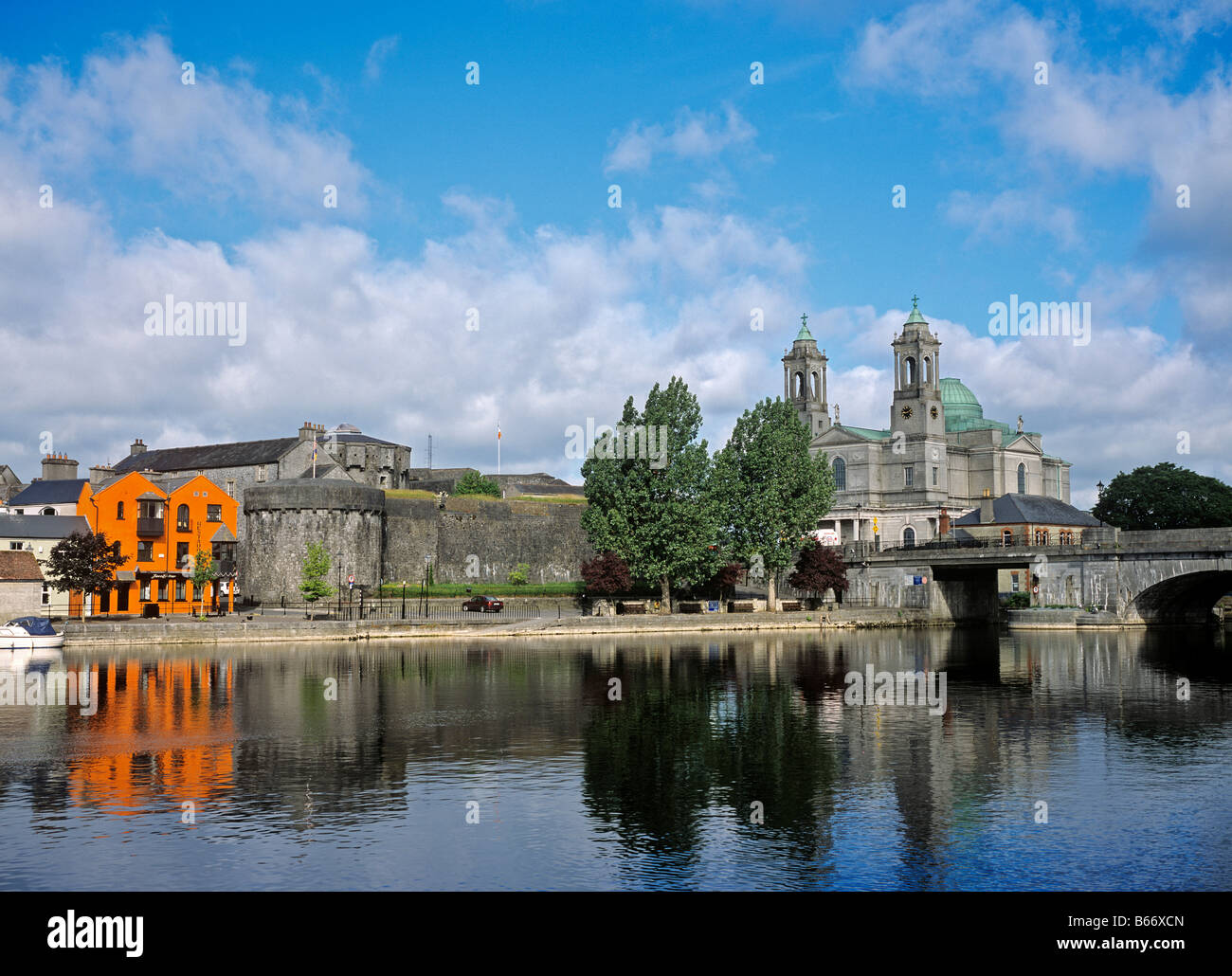 1617 Athlone River Shannon Co West Meath Republic of Ireland Stock Photo