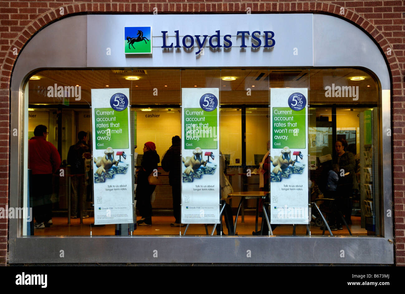 Lloyds TSB window to the Horsefair Street branch in Leicester City Stock Photo