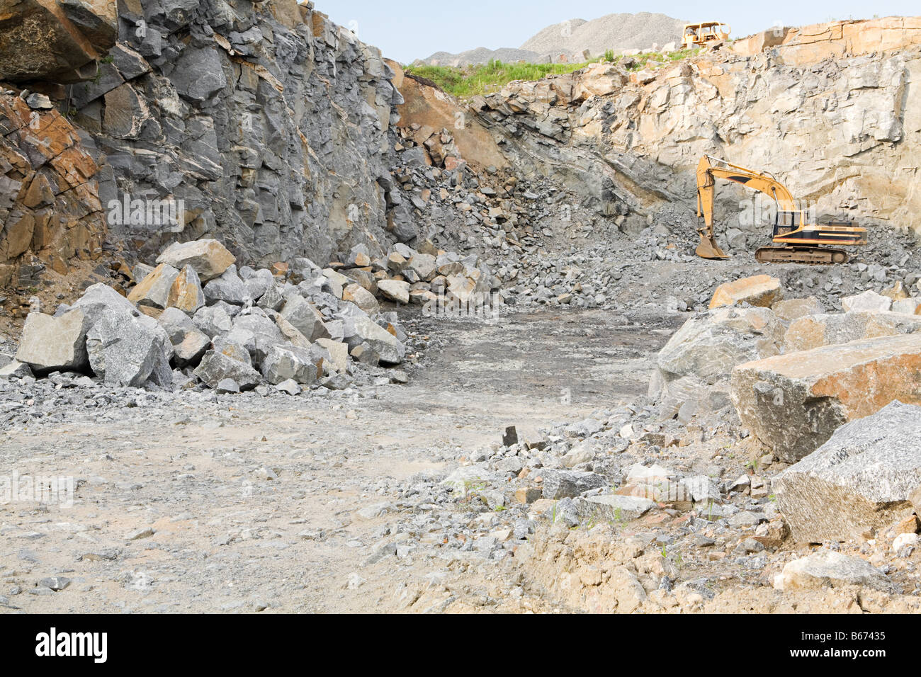 Rock quarry hires stock photography and images Alamy