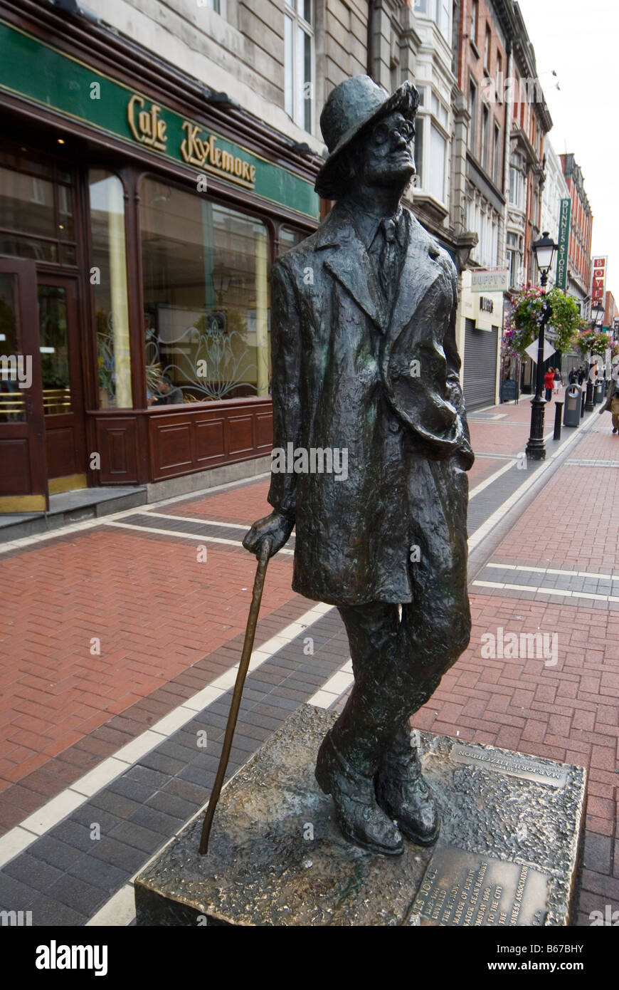 James joyce statue hires stock photography and images Alamy