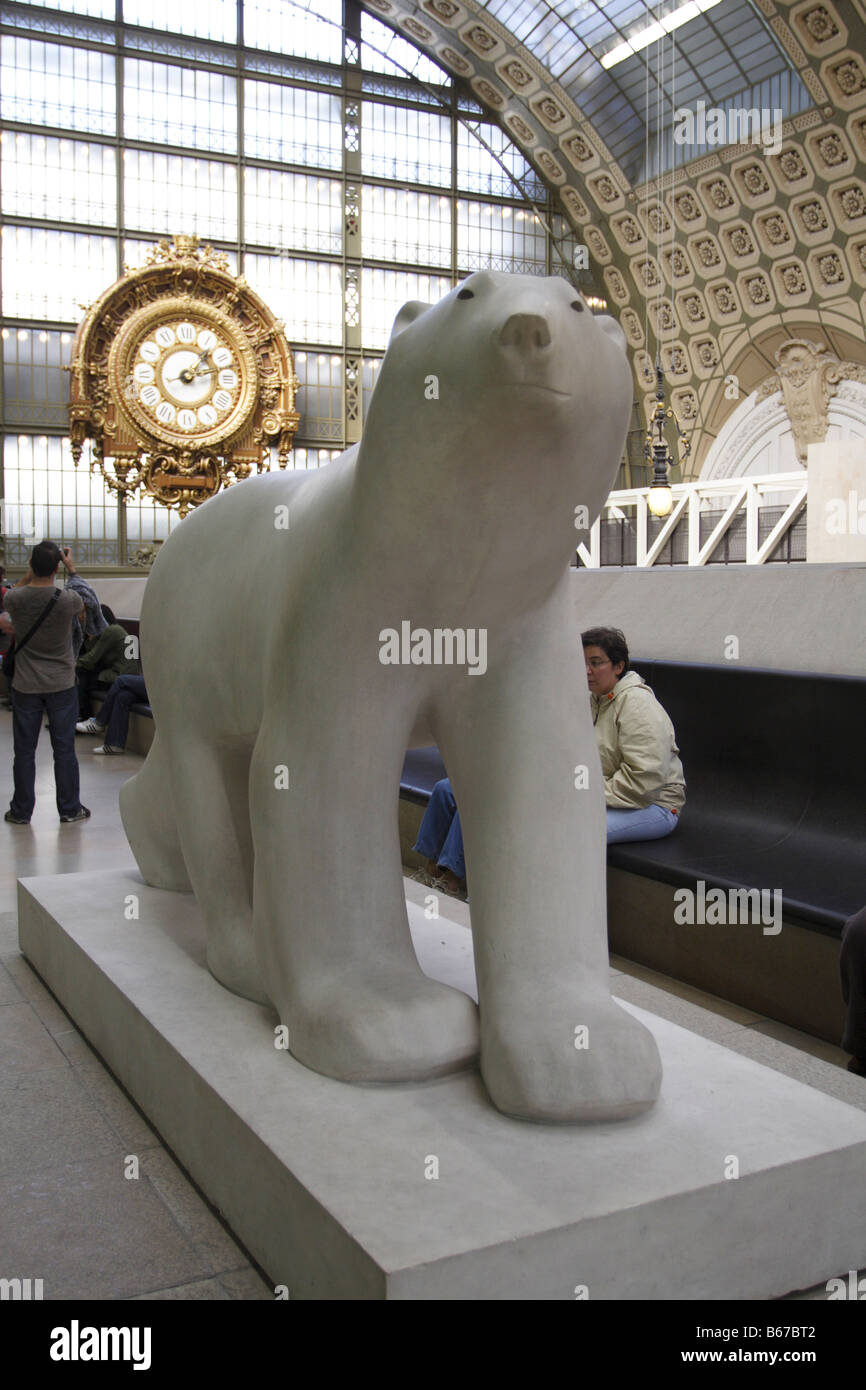 Polar Bear (Ours Blanc) by François Pompon. Musee d'Orsay, Paris Stock  Photo - Alamy