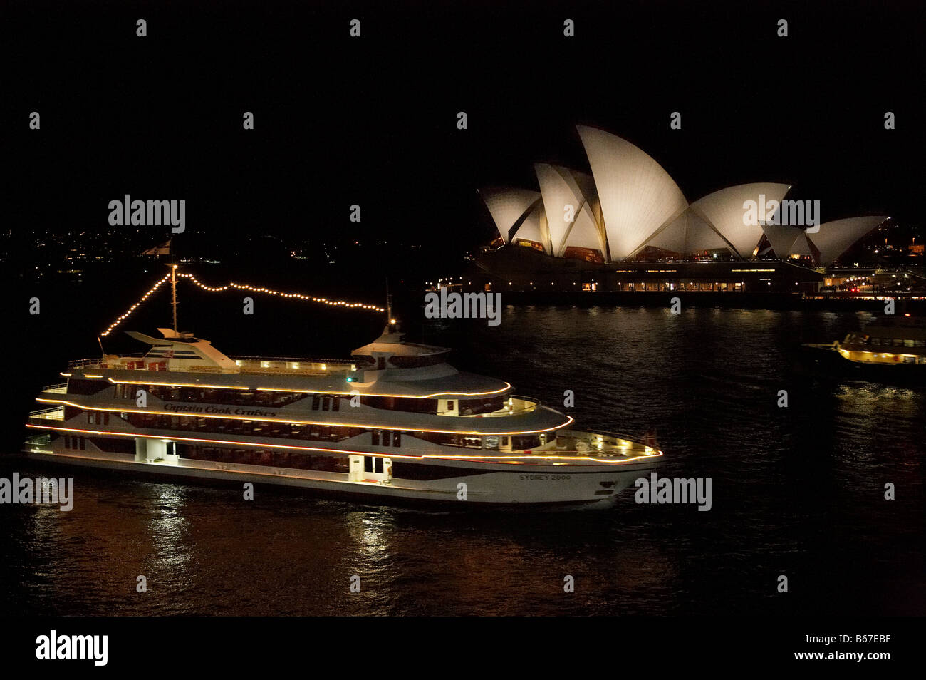 captain cook boat tour