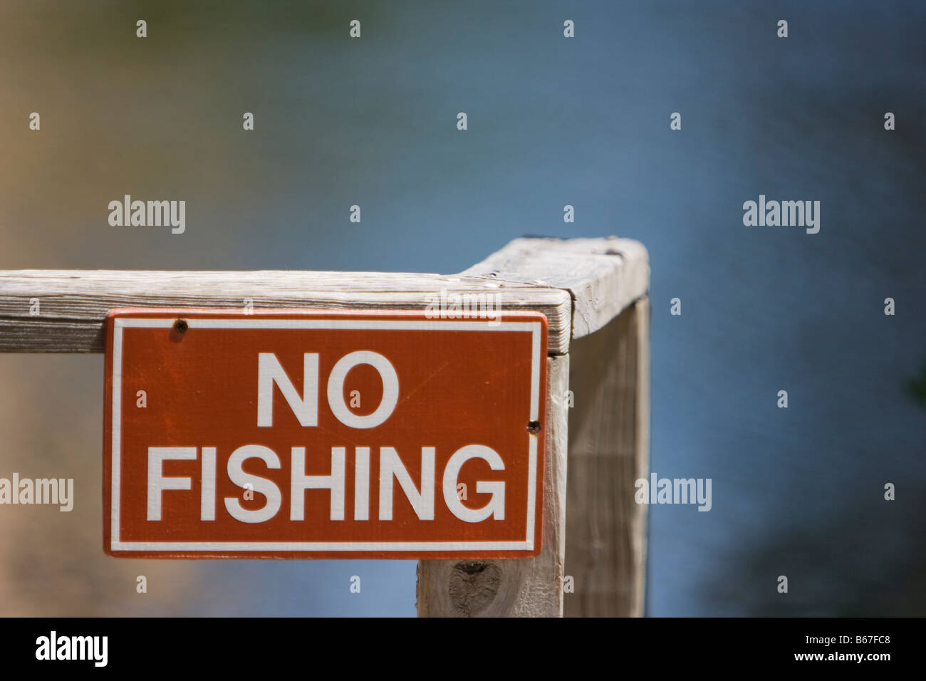 No fishing sign pond hi-res stock photography and images - Alamy