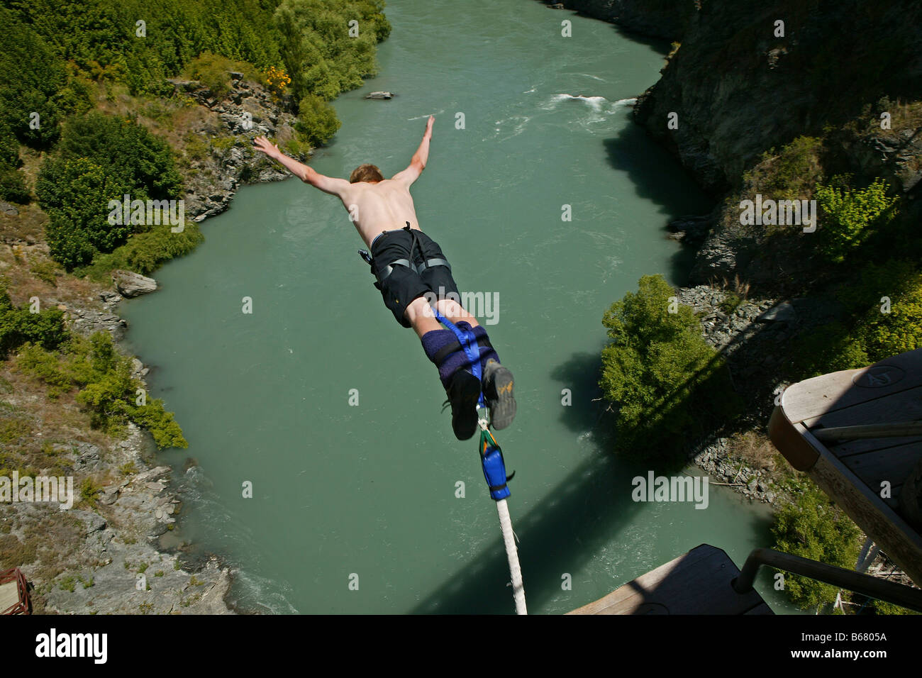 Bungee jumping new zealand hires stock photography and images Alamy