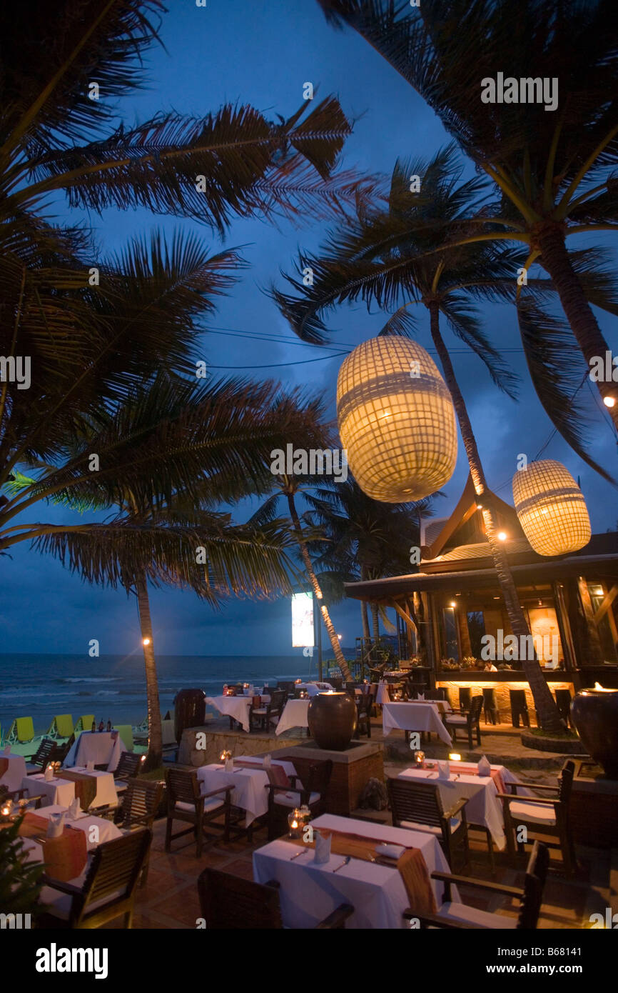 Open-air terrace of the restaurant Eat Sense, Chaweng Beach, Hat Chaweng South, Ko Samui, Thailand Stock Photo
