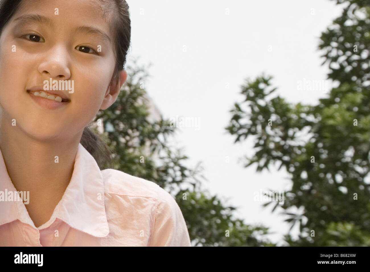 Portrait of a girl smiling Stock Photo - Alamy