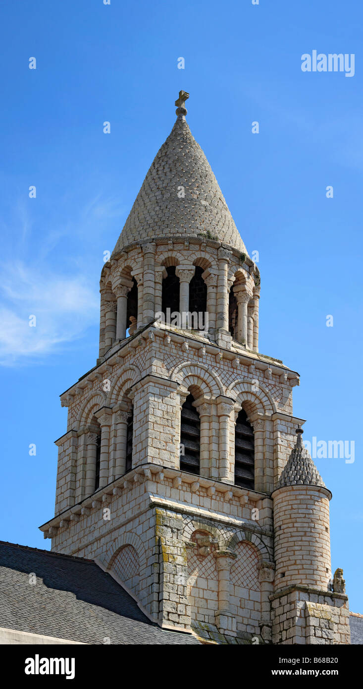 Church architecture, white stone cathedral Notre Dame la Grande (12th century), Poitiers, Poitou