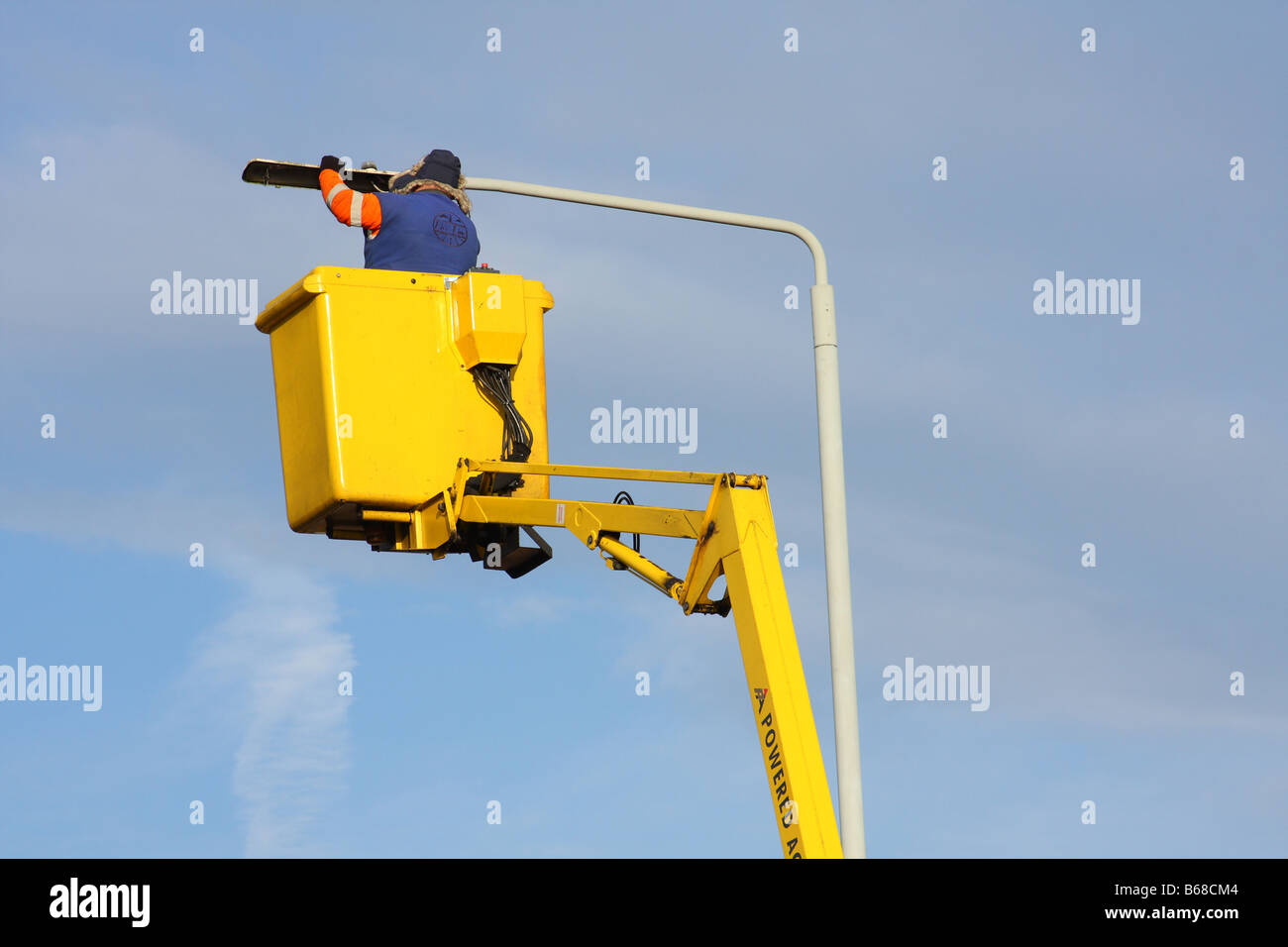 Street lighting maintenance work in a U.K. city Stock Photo Alamy